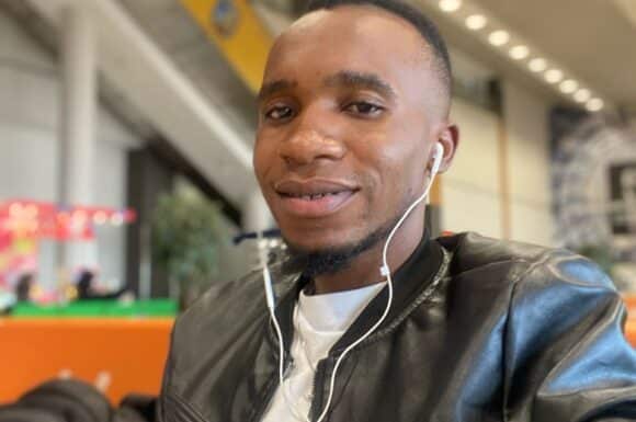 This image has an empty alt attribute; its file name is Mike-1-580x385.jpeg